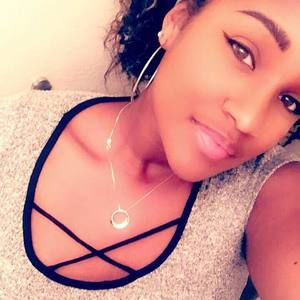 Meet your Posher, Alexandra